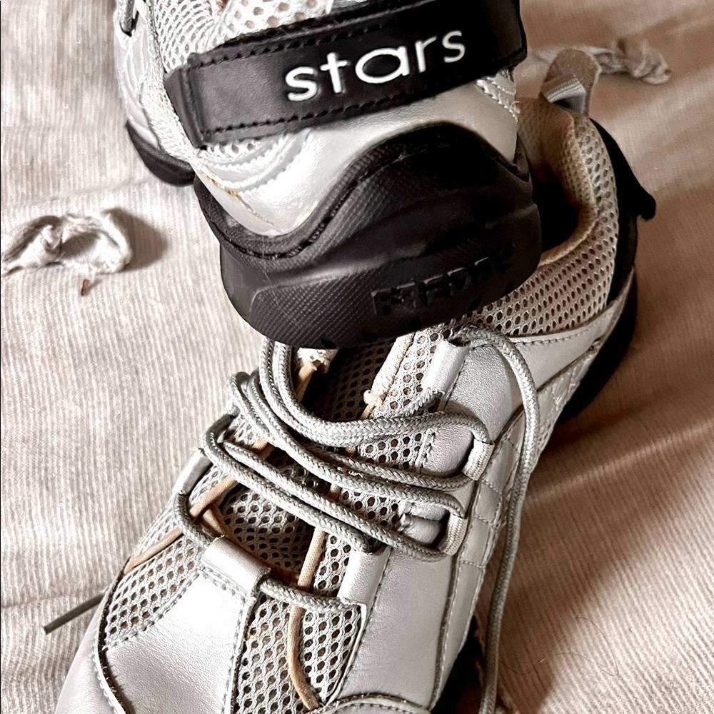 Stars Dance shoes/Sneakers New Without Tags